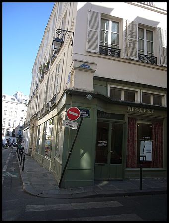 P2520441