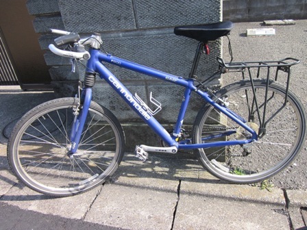 F600