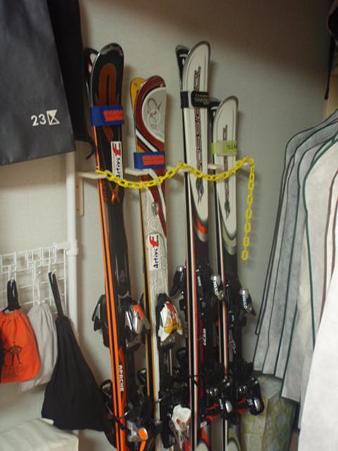 スキー スキー板置き場を作りました ダイジロウのシュノーケリング スキーblog