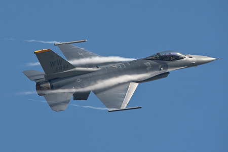 新田原航空祭F-16_04
