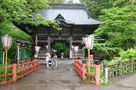 2010年05月23日榛名神社随神門_DSC_1794