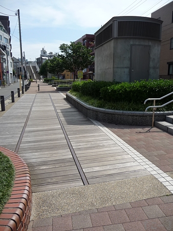 110622-東横廃線 東白楽→反町 (61)