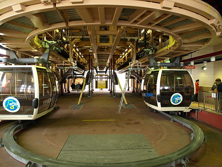 早雲山駅13