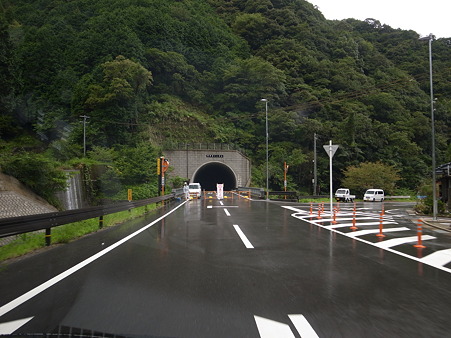 R424:宇井苔トンネル通行止